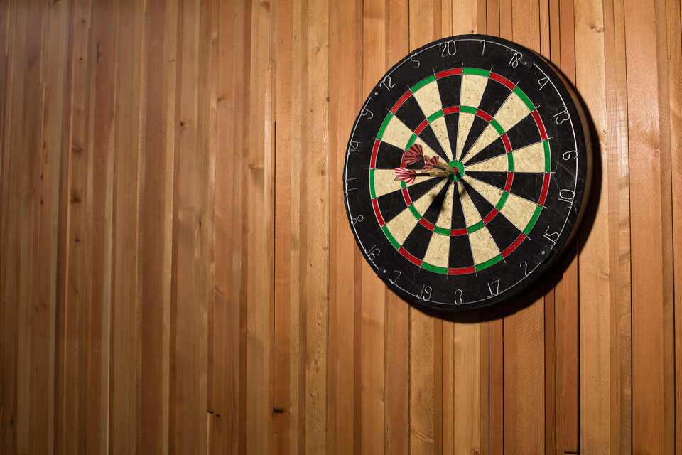 Top Reasons Why a Darts Surround Is a Must - IgnatGames
